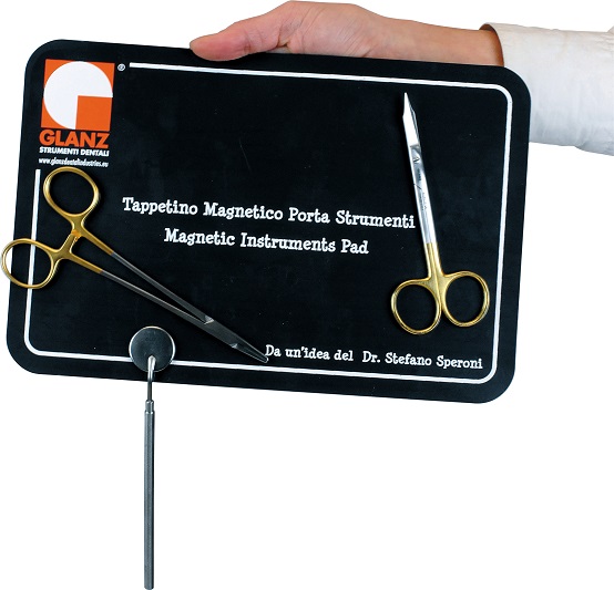 Tappetino-magnetico-porta-strumenti.jpg